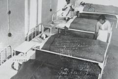 1_7-1961-indoor